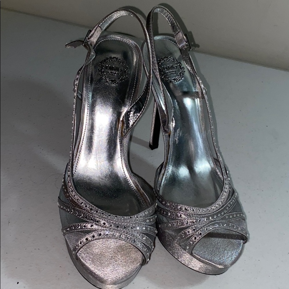 I. Miller Beautiful shoes heeled studded shoe